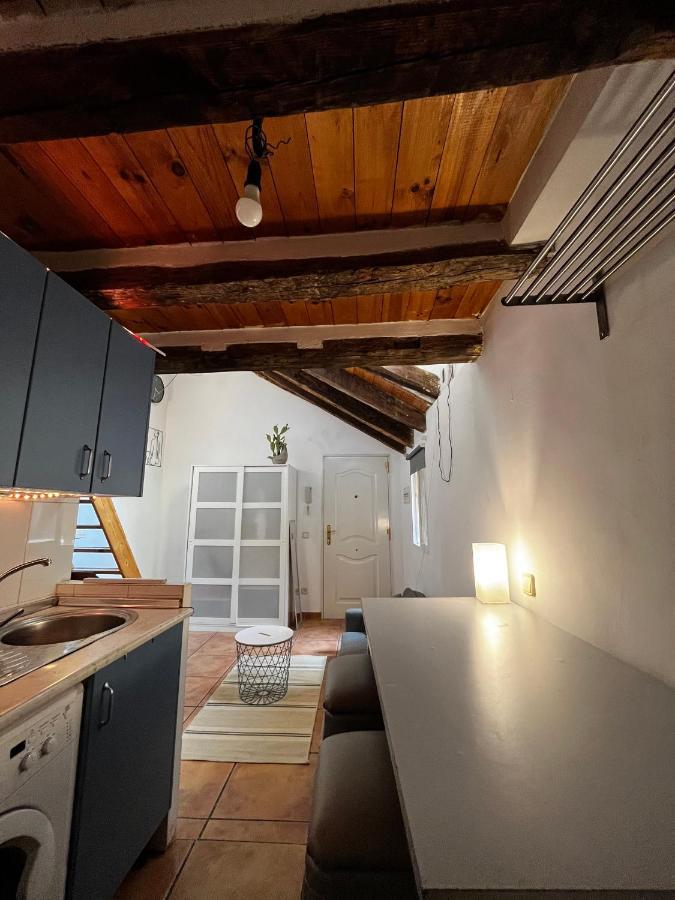 Latina Lägenhet Madrid Exteriör bild